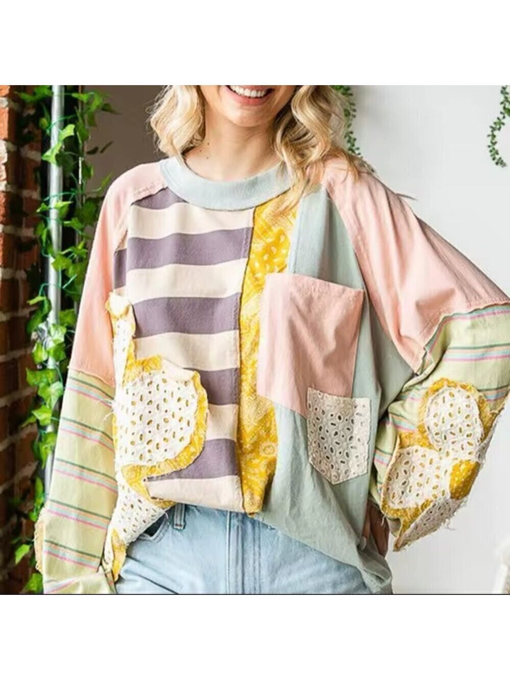 Appliqued Floral Lightweight Oversized Sweatshirt Size Large NWOT - Picture 15 of 16